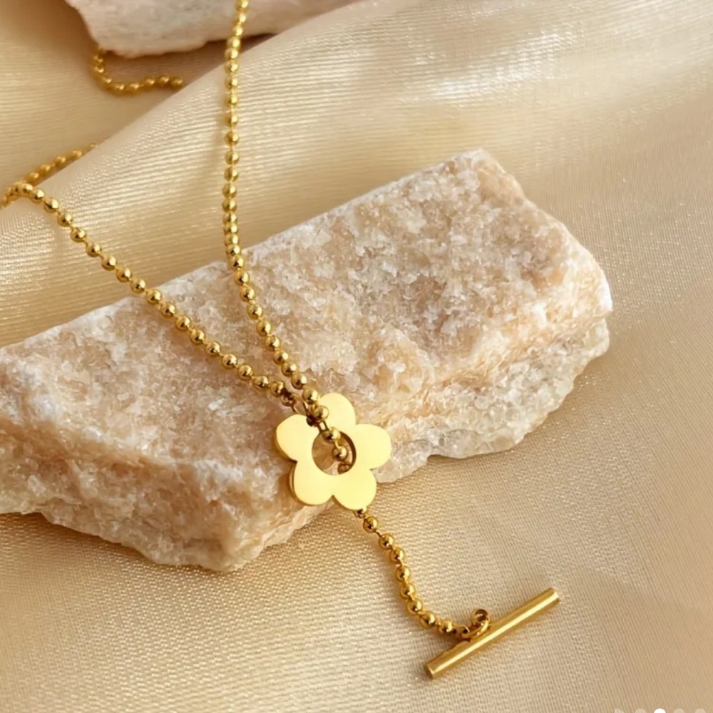 18k Gold Plated ball chain flower pendant elegant contemporary boho wedding